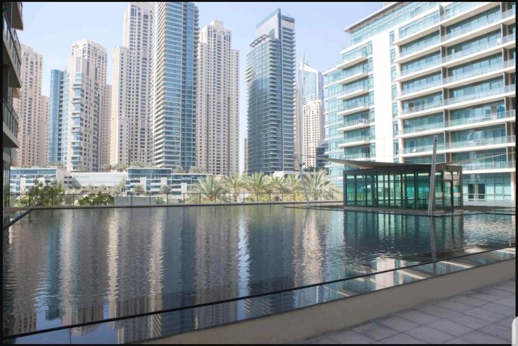 Dubai Marina 1 Bedroom Apt. Walking Distance Jbr. Екстер'єр фото